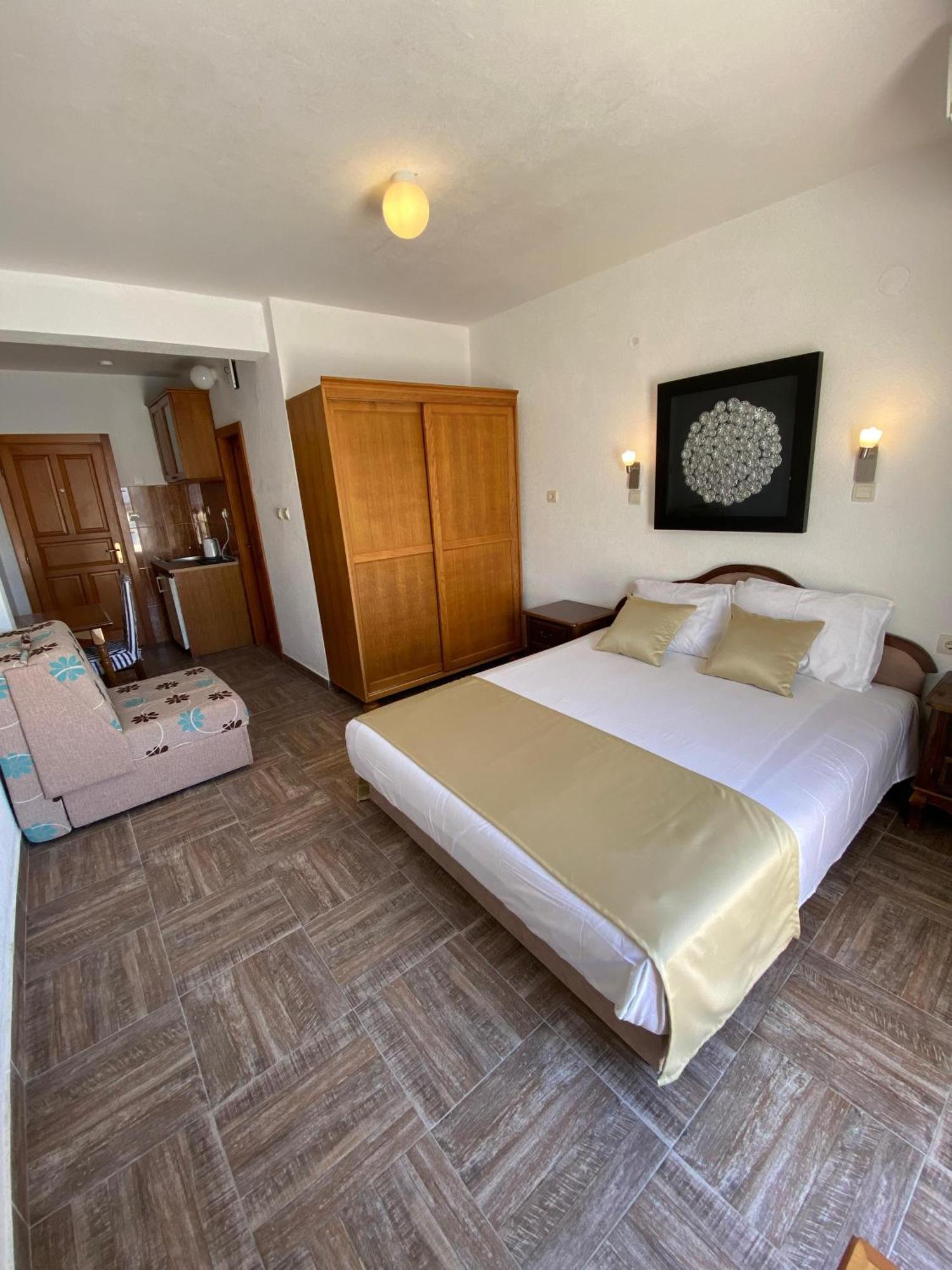 New Hotel Kuc By Marvel Будва Екстериор снимка